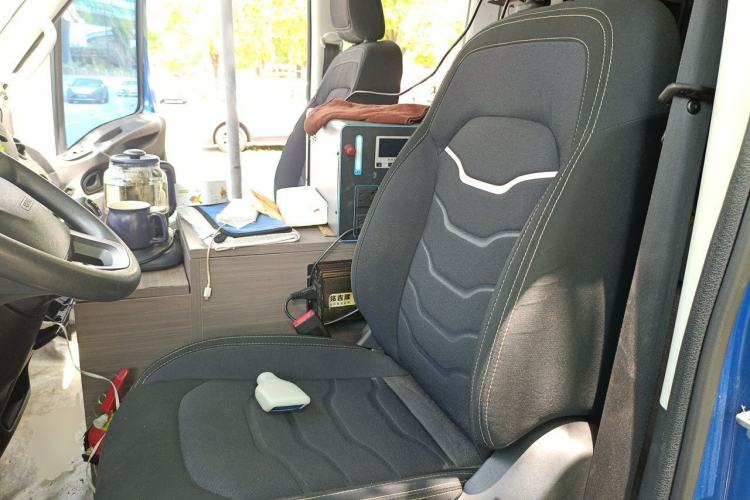 Used Iveco Eurocargo 2021 2.0T Manual Super-Rui Short Wheelbase High-Roof Side-Sliding Door F1A Left Front Seat