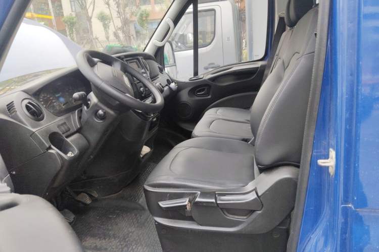 Used Iveco Eurocargo  Left Front Seat