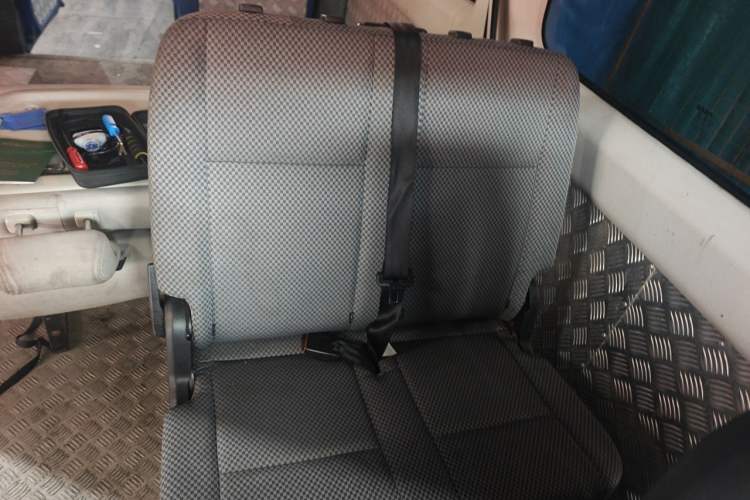 Used Iveco Eurocargo 2021 2.0T Manual Super Rui Long Wheelbase Short Overhang High Roof Side-Sliding Door F1A Left Rear Seat