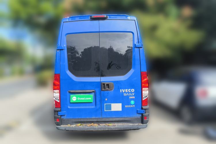 Used Iveco Eurocargo 2021 2.0T Manual Super-Rui Short Wheelbase High-Roof Side-Sliding Door F1A Rear
