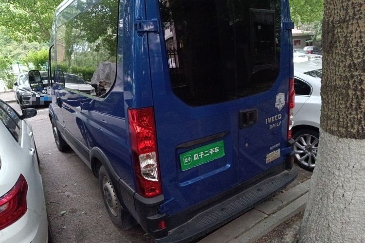 Used Iveco Eurocargo 2021 3.0T Automatic Chaorui Short Wheelbase High-Roof Manual Door F1C Rear Left 45 Deg