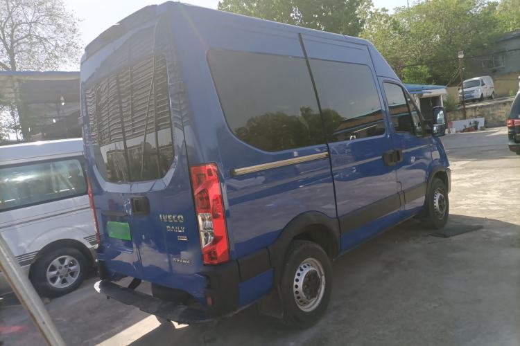 Used Iveco Eurocargo 2021 2.0T Manual Super Rui Short Wheelbase High-Roof Manual Door F1A Rear Right 45 Deg