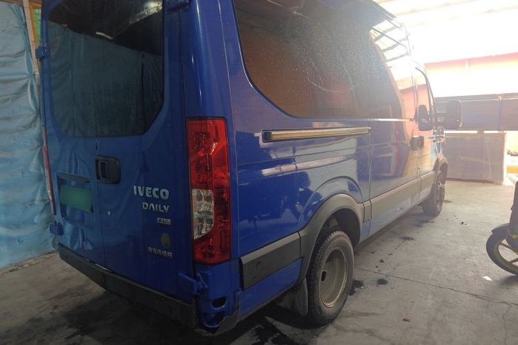 Used Iveco Eurocargo 2021 2.0T Manual Super Rui Long Wheelbase Short Overhang High Roof Side-Sliding Door F1A Rear Right 45 Deg