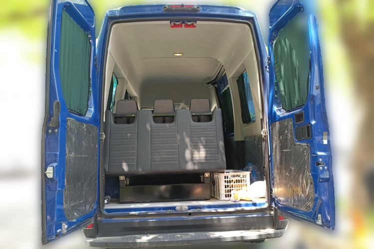 Used Iveco Eurocargo 2021 2.0T Manual Super-Rui Short Wheelbase High-Roof Side-Sliding Door F1A Trunk