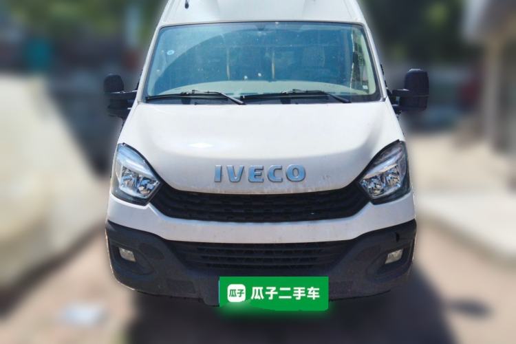 Used Iveco Eurocargo 2021 2.0T Manual Super Rui Long Wheelbase Short Overhang High Roof Side-Sliding Door F1A Front