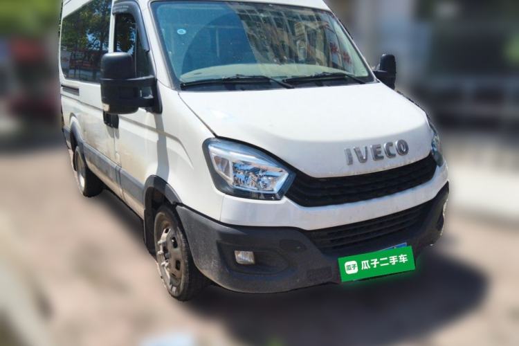 Used Iveco Eurocargo 2021 2.0T Manual Super Rui Long Wheelbase Short Overhang High Roof Side-Sliding Door F1A Front Right 45 Deg