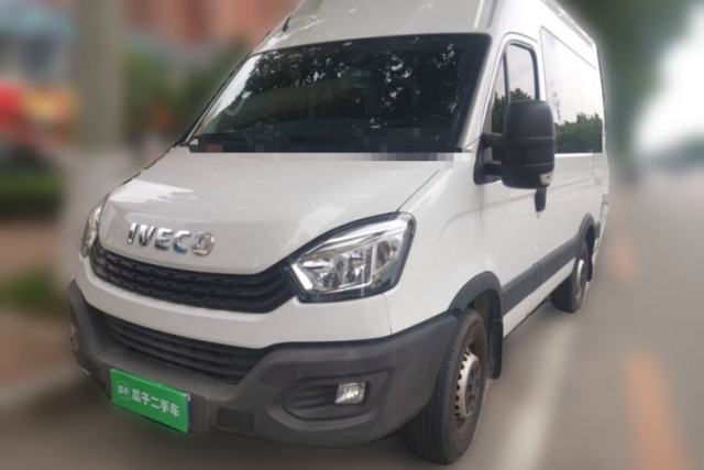 Used Iveco Eurocargo 2021 2.0T Manual Super-Rui Short Wheelbase High-Roof Side-Sliding Door F1A