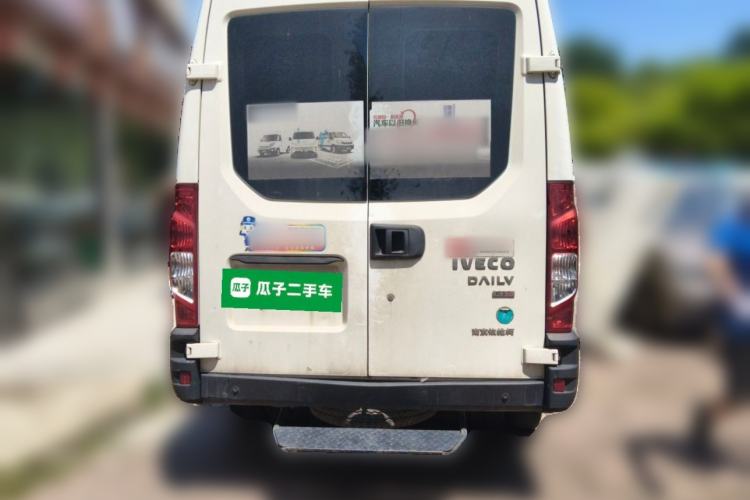 Used Iveco Eurocargo 2021 2.0T Manual Super Rui Long Wheelbase Short Overhang High Roof Side-Sliding Door F1A Rear
