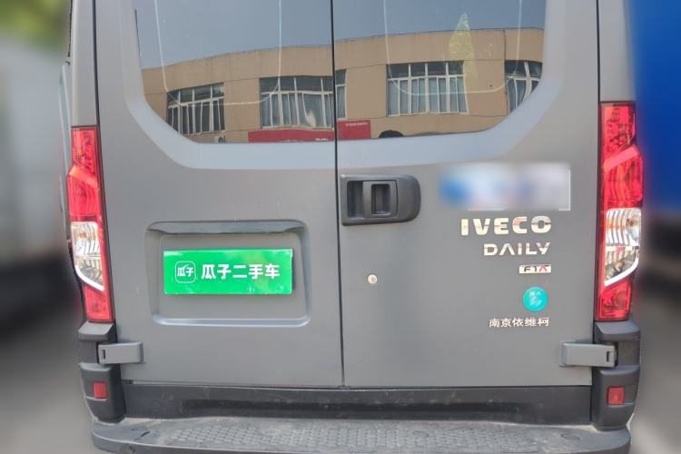 Used Iveco Eurocargo 2021 2.0T Manual Super Rui Long Wheelbase Short Overhang High Roof Side-Sliding Door F1A Rear
