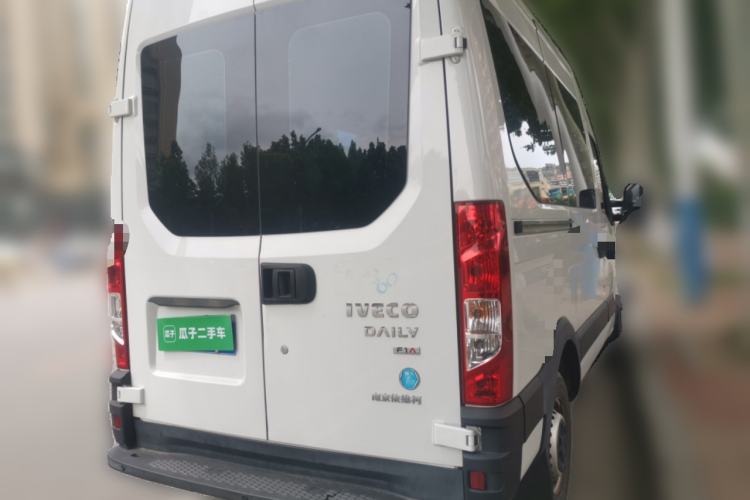 Used Iveco Eurocargo 2021 2.0T Manual Super-Rui Short Wheelbase High-Roof Side-Sliding Door F1A Rear Right 45 Deg