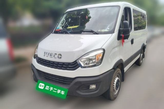 Used Iveco Eurocargo 2021 2.0T Manual Super-Rui Short Wheelbase Low-Roof Side-Hinged Door F1A