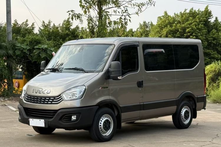 Iveco Eurocargo 2021 3.0T Automatic Chao Rui Short Wheelbase Low-Roof Side-Sliding Door F1C usata Guazi used car, China used car export, Used car for sale, Used cars, Cheapest cars for sale