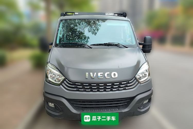 Used Iveco Eurocargo 2021 3.0T Automatic Chao Rui Short Wheelbase Low-Roof Side-Sliding Door F1C Front