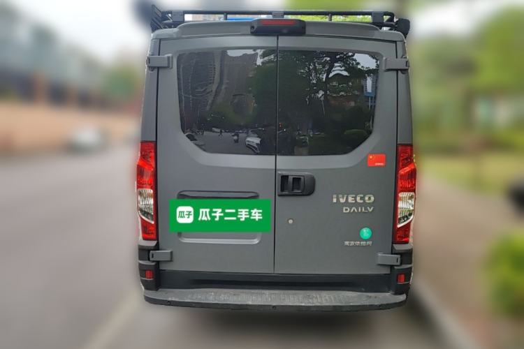 Used Iveco Eurocargo 2021 3.0T Automatic Chao Rui Short Wheelbase Low-Roof Side-Sliding Door F1C Rear