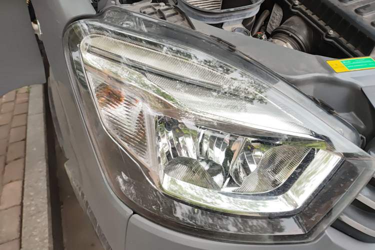 Used Iveco Eurocargo 2021 3.0T Automatic Chao Rui Short Wheelbase Low-Roof Side-Sliding Door F1C Right Front Headlight