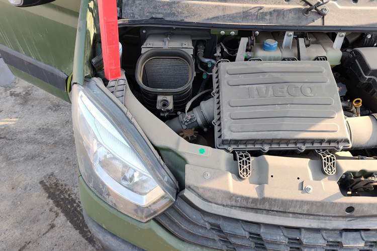 Used Iveco Eurocargo 2021 2.0T Manual Super-Rui Short Wheelbase Low-Roof Side-Hinged Door F1A Engine Bay Right