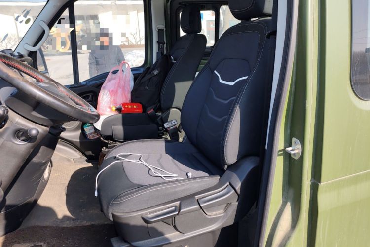Used Iveco Eurocargo 2021 2.0T Manual Super-Rui Short Wheelbase Low-Roof Side-Hinged Door F1A Left Front Seat