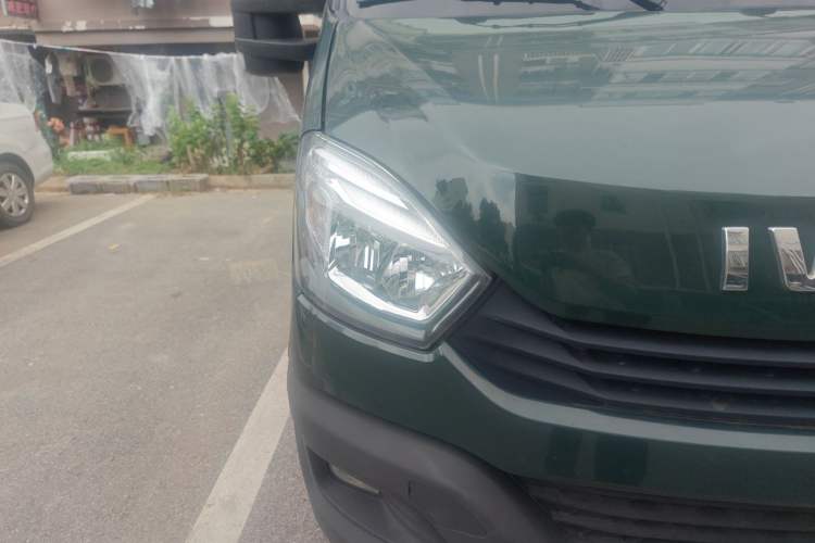 Used Iveco Eurocargo 2021 2.0T Manual Super-Rui Long Wheelbase Short Overhang High Roof Manual Doors F1A Right Front Headlight