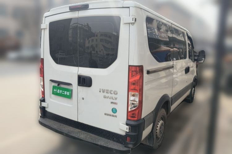 Used Iveco Eurocargo 2021 2.0T Manual Super-Rui Short Wheelbase Low-Roof Side-Hinged Door F1A Rear Right 45 Deg