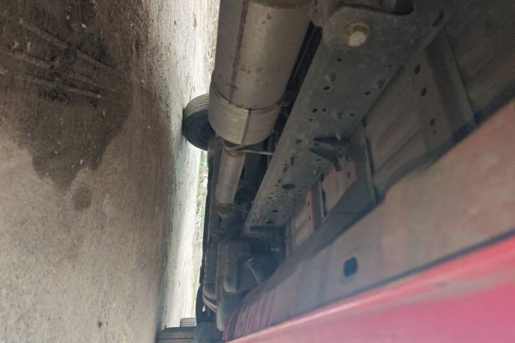 Used Iveco Eurocargo 2021 2.0T Manual Yunrui Short Wheelbase High-Roof Side-Swing Door F1A Chassis Rear Right