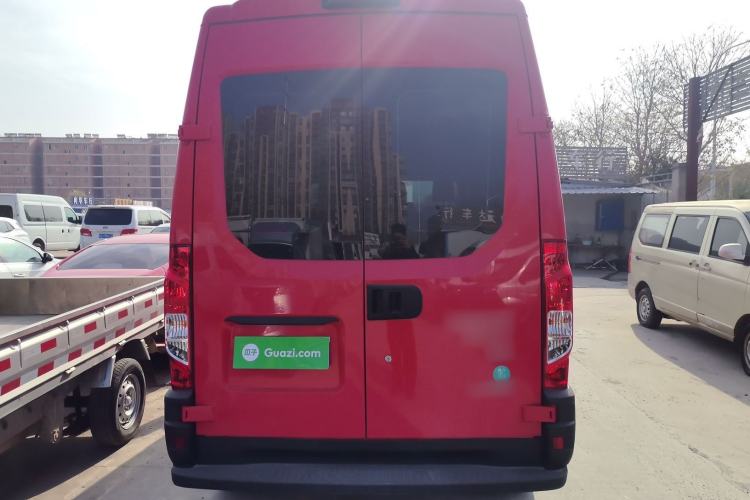 Used Iveco Eurocargo 2021 2.0T Manual Super-Rui Short Wheelbase High-Roof Side-Sliding Door F1A Exterior 4