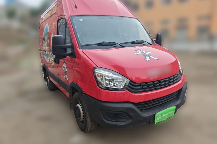 Used Iveco Eurocargo 2021 2.0T Manual Yunrui Short Wheelbase High-Roof Side-Swing Door F1A Front Right 45 Deg