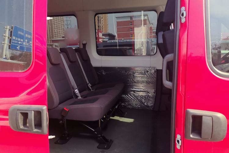 Used Iveco Eurocargo 2021 2.0T Manual Super-Rui Short Wheelbase High-Roof Side-Sliding Door F1A Interior 4