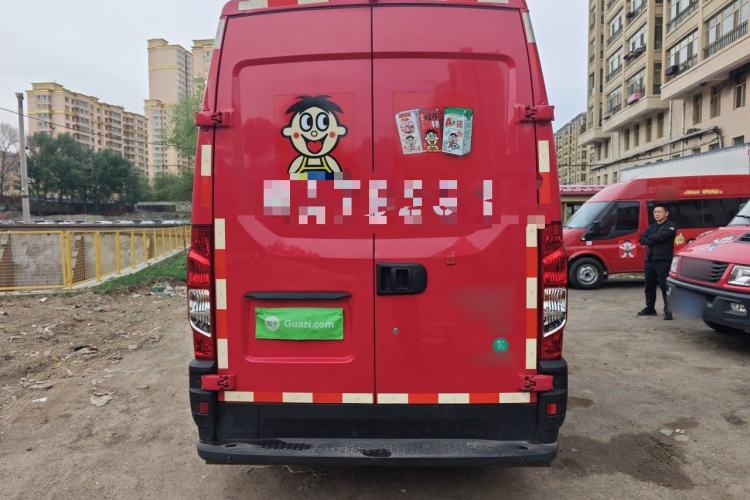 Used Iveco Eurocargo 2021 2.0T Manual Yunrui Short Wheelbase High-Roof Side-Swing Door F1A Rear