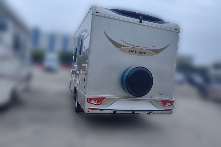 Used Iveco Eurocargo 2021 3.0T Automatic Professional Chassis 4.5-Ton Long-Wheelbase Double-Cab Chassis F1C Rear Left 45 Deg