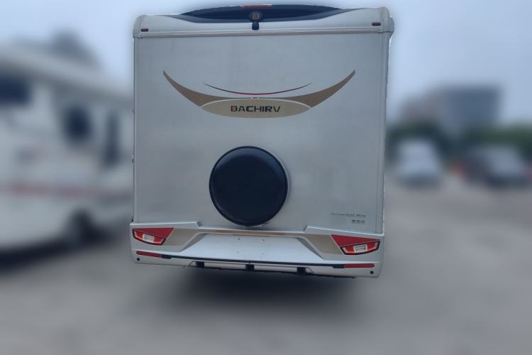 Used Iveco Eurocargo 2021 3.0T Automatic Professional Chassis 4.5-Ton Long-Wheelbase Double-Cab Chassis F1C Rear