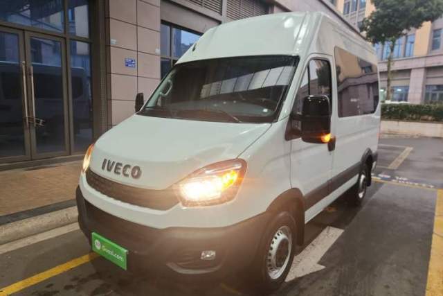 Used Iveco Eurocargo 2021 2.0T Manual Super-Rui Short Wheelbase High-Roof Side-Sliding Door F1A