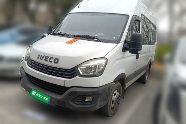 Used Iveco Eurocargo 2021 2.0T Manual Super Rui Long Wheelbase Short Overhang High Roof Side-Sliding Door F1A