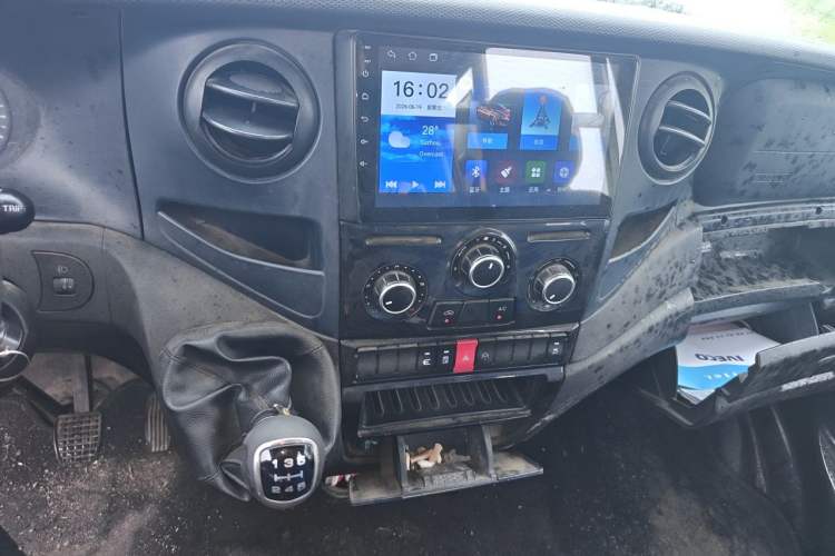 Used Iveco Eurocargo  Audio And AC Panel