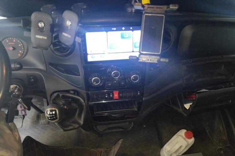 Used Iveco Eurocargo 2021 2.0T Manual Super-Rui Long Wheelbase Short Overhang High Roof Manual Doors F1A Audio And AC Panel