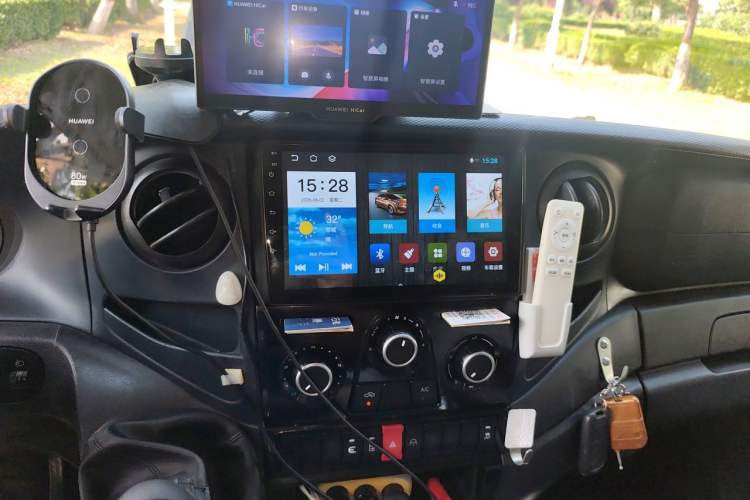Used Iveco Eurocargo  Audio And AC Panel