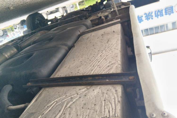 Used Iveco Eurocargo 2021 3.0T Automatic Chaorui Long-Wheelbase High-Roof Side-Sliding Door F1C (For Modification Only) Chassis Rear Left