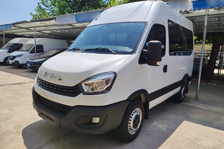 Iveco Eurocargo 2021 2.0T Manual Super Rui Short Wheelbase High-Roof Manual Door F1A d’occasion Guazi used car, China used car export, Used car for sale, Used  cars, Cheapest cars for sale
