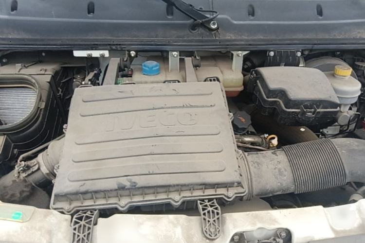 Used Iveco Eurocargo 2021 2.0T Manual Super-Rui Short Wheelbase Low-Roof Side-Hinged Door F1A Engine Bay