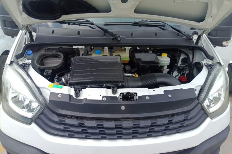 Used Iveco Eurocargo 2021 2.0T Manual Super-Rui Short Wheelbase High-Roof Side-Sliding Door F1A Engine Bay