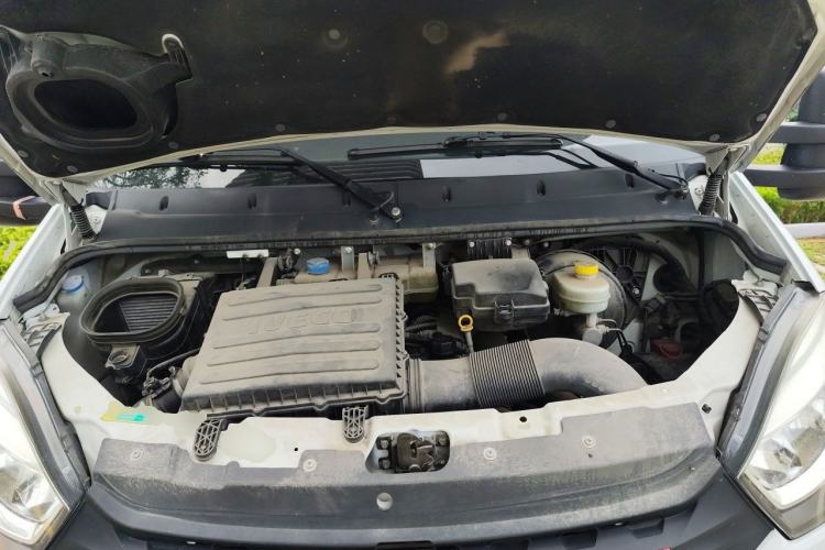 Used Iveco Eurocargo  Engine Bay
