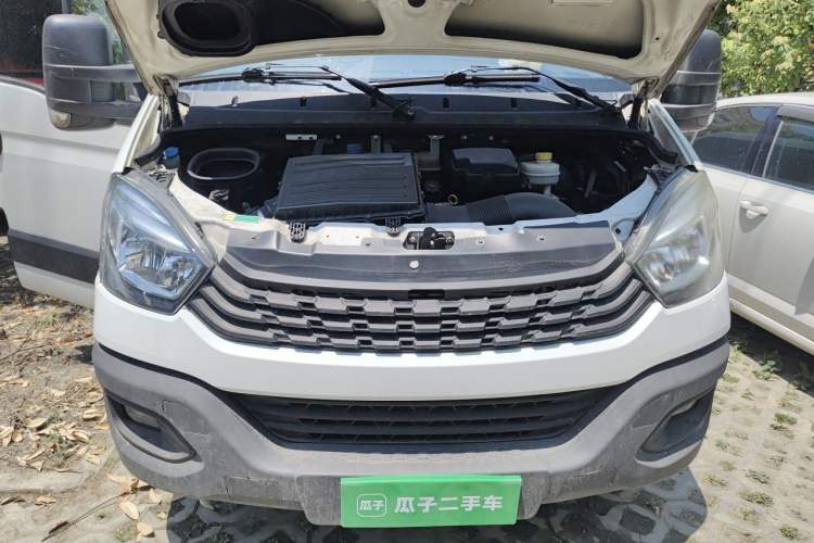 Used Iveco Eurocargo 2021 2.0T Manual Super Rui Long Wheelbase Short Overhang High Roof Side-Sliding Door F1A Engine Bay