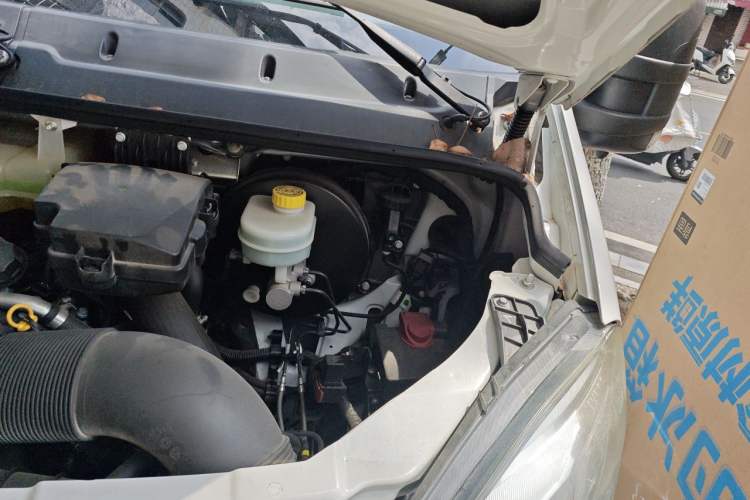 Used Iveco Eurocargo 2021 2.0T Manual Super-Rui Short Wheelbase High-Roof Side-Sliding Door F1A Engine Bay Left