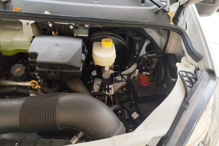 Used Iveco Eurocargo 2021 2.0T Manual Super Rui Short Wheelbase Low-Roof Manual Door F1A Engine Bay Left