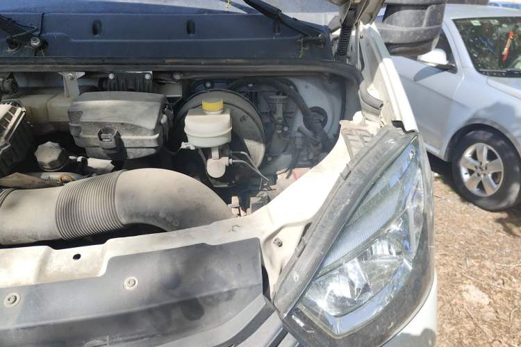 Used Iveco Eurocargo 2021 2.0T Manual - Yunrui Long Wheelbase Short Overhang High Roof Manual Doors – F1A Engine Bay Left