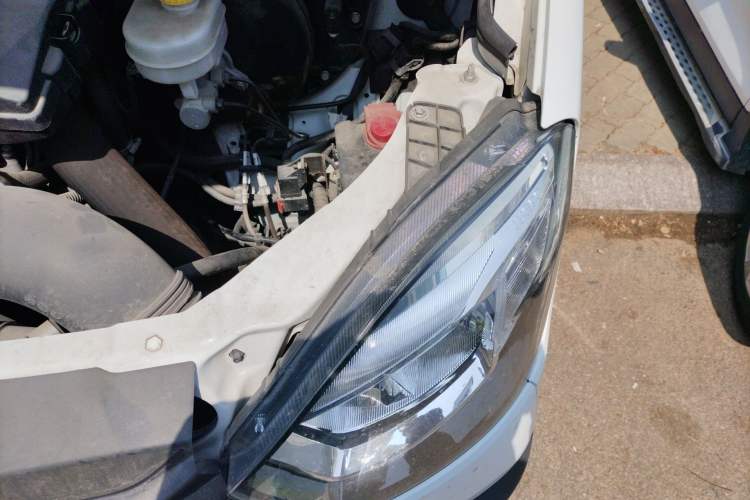 Used Iveco Eurocargo 2021 2.0T Manual Super-Rui Short Wheelbase Low-Roof Side-Hinged Door F1A Engine Bay Left