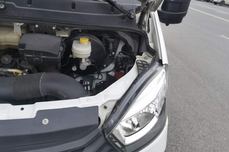 Used Iveco Eurocargo 2021 2.0T Manual Super-Rui Short Wheelbase Low-Roof Side-Hinged Door F1A Engine Bay Left