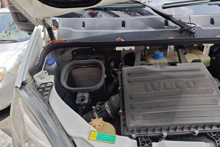 Used Iveco Eurocargo 2021 2.0T Manual Super-Rui Short Wheelbase High-Roof Side-Sliding Door F1A Engine Bay Right