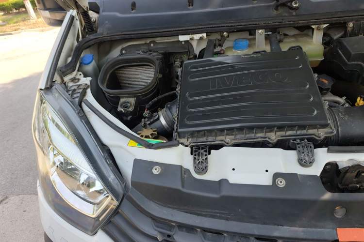 Used Iveco Eurocargo  Engine Bay Right