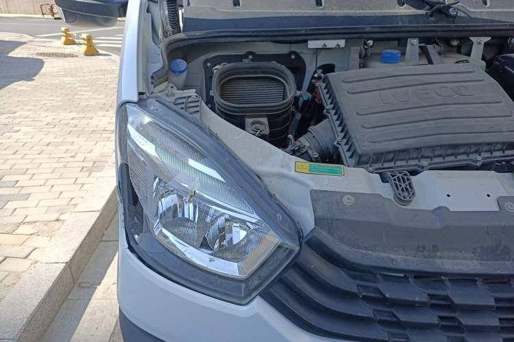 Used Iveco Eurocargo 2021 2.0T Manual Super-Rui Short Wheelbase Low-Roof Side-Hinged Door F1A Engine Bay Right