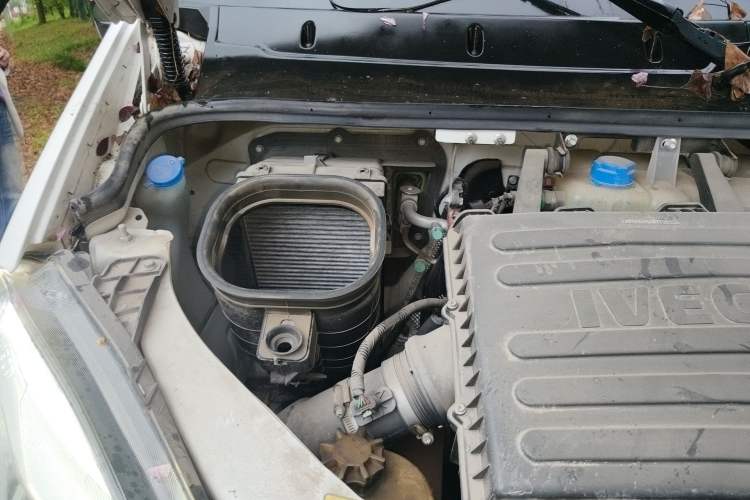 Used Iveco Eurocargo 2021 2.0T Manual Super-Rui Short Wheelbase Low-Roof Side-Hinged Door F1A Engine Bay Right